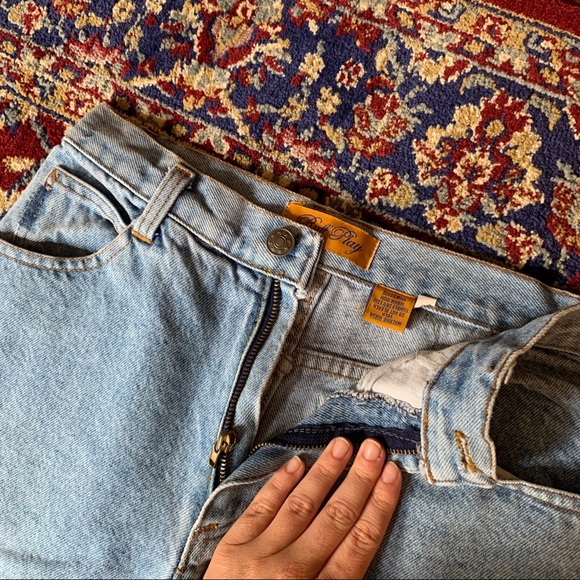 Vintage Distressed Mom Jeans - Picture 3 of 5
